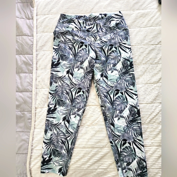 Evolution & Creation Tropical Leaf Print Leggings Size L - Picture 1 of 7